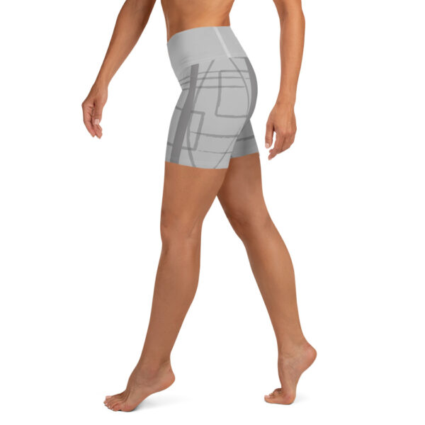 Stripe Pattern Yoga Shorts